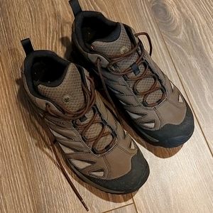 Merrell US Size 10 Select Grip Shoes